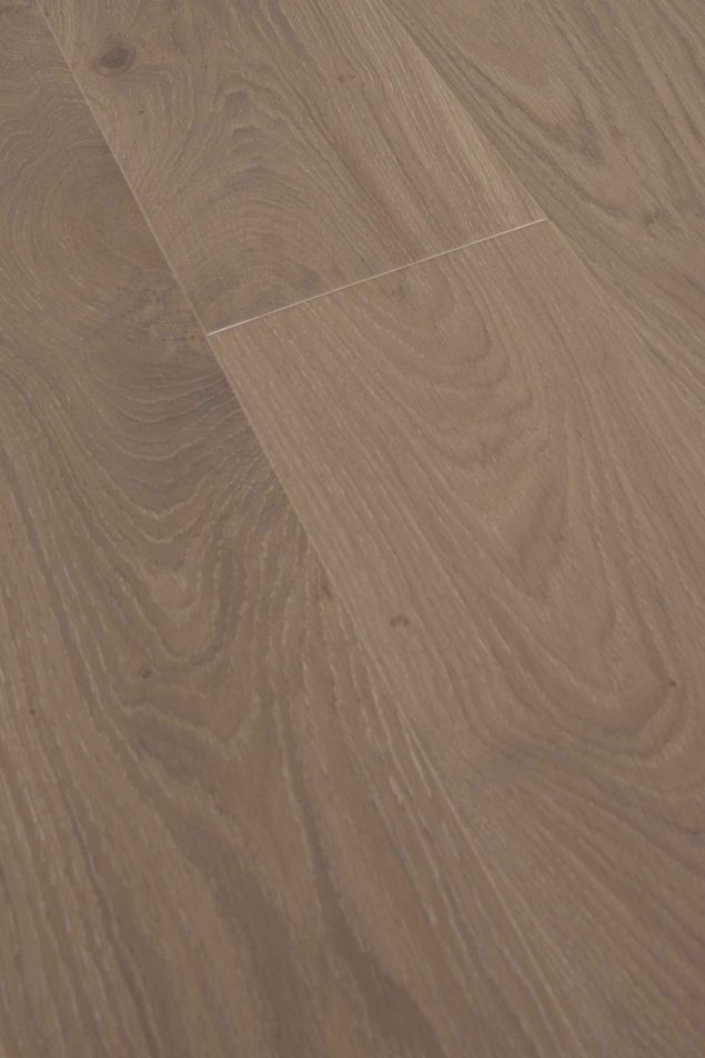 Heartwood Oak Scandi Brushed & Matt Lacquered